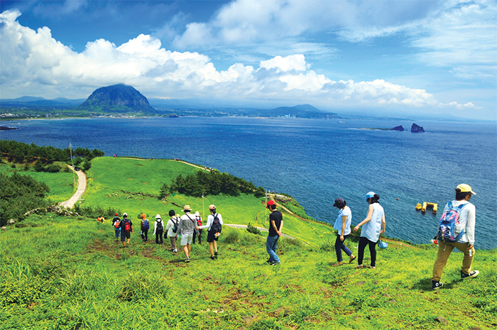 Olle Trail in Jeju. A hiking course in Jejudo Island “Olle” is a local word from the Jeju dialect that refers to a narrow path between a thoroughfare and the entrance of a house. Ms. Seo Myeong-suk, a journalist, started using the word for mountain hiking courses on the island after drawing inspiration from the pilgrimage trail to Santiago de Compostela in northern Spain.